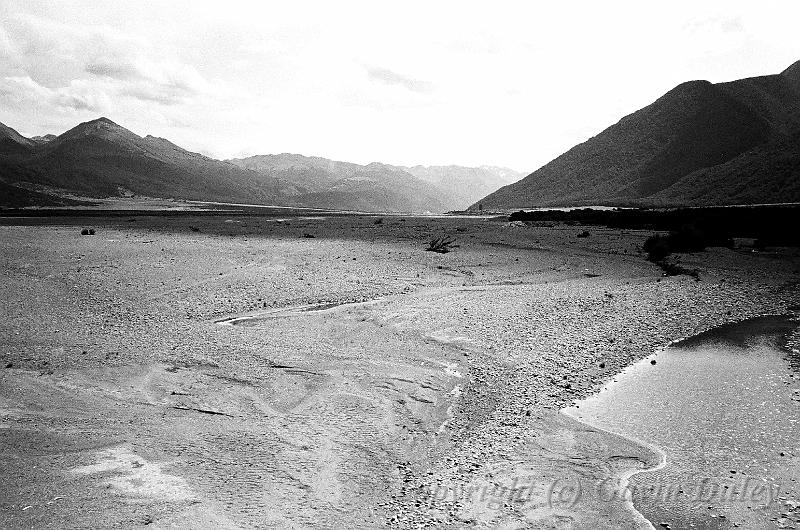 Mountains from Train, Arthur's Pass 00580010.JPG - Kodak TriX400